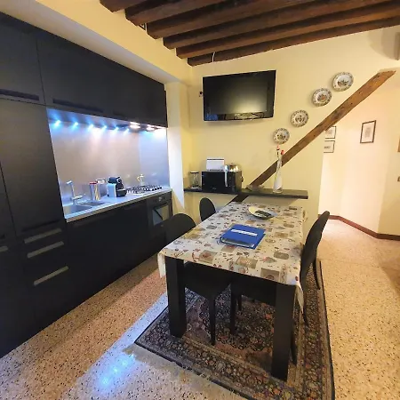 Ca' Maule - Venetian Charm In San Marco Apartment